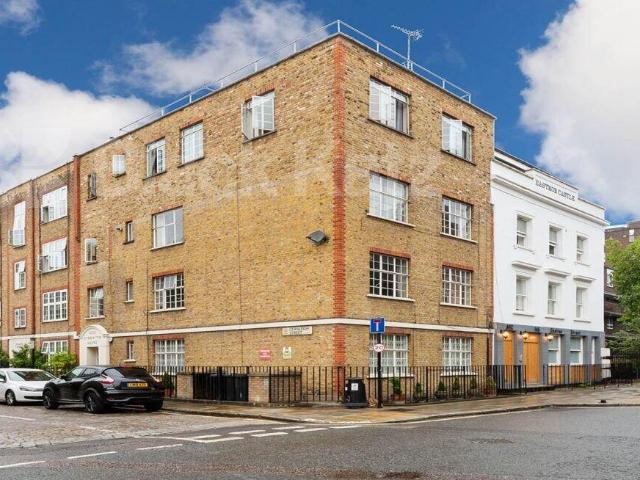 Flat for rent in Camden Town, Greater London