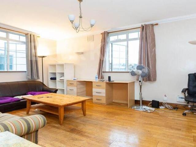Flat for rent in Camden Town, Greater London