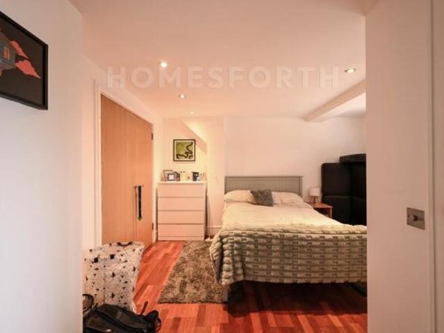 Flat for rent in The Rise, East Riding Of Yorkshire