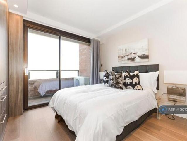 Flat for rent in Cat Hill, England