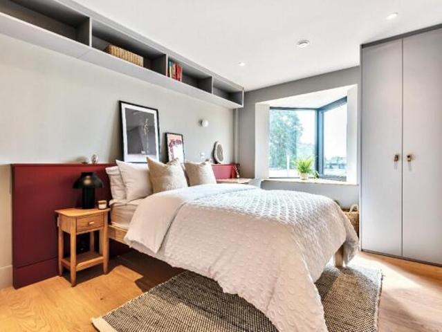 Flat for rent in Cat Hill