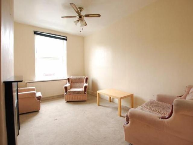 Flat for rent in Crookes, South Yorkshire