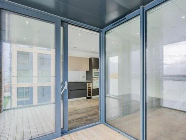 House for rent in Surrey