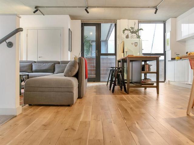 Flat for rent in Hackney