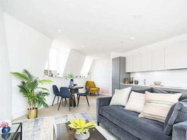 House for rent in Lyons, Greater London