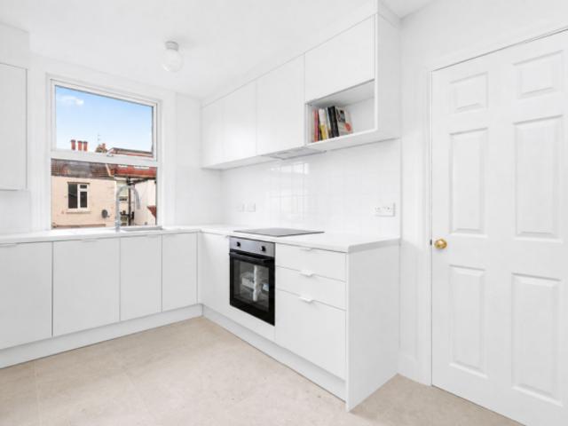 Flat for rent in Cat Hill