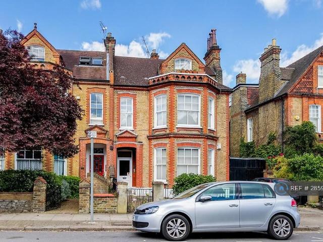Flat for rent in Cat Hill