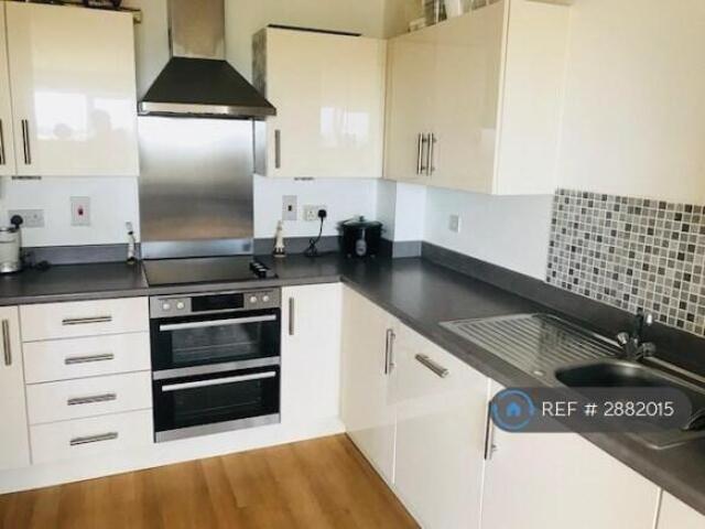 Flat for rent in Cat Hill