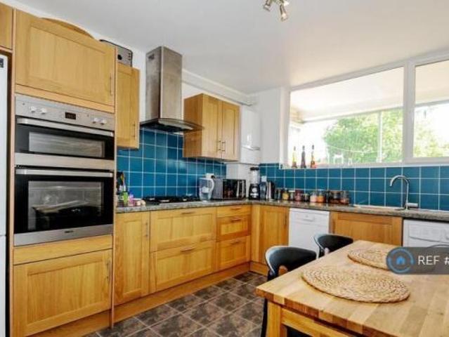 Flat for rent in Cat Hill