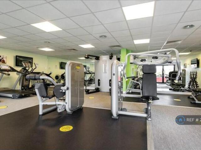 Flat for rent in Cat Hill