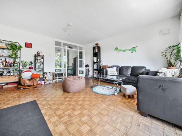 Flat for rent in Cat Hill