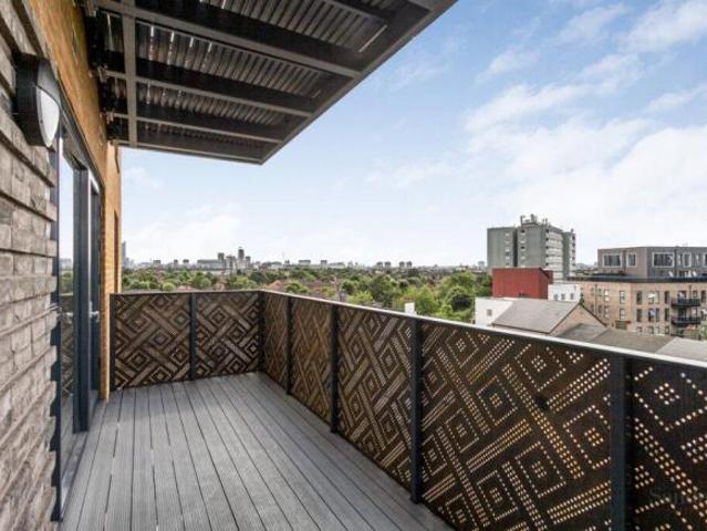 Flat for rent in Cat Hill
