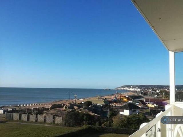 House for rent in Roselands, Eastbourne