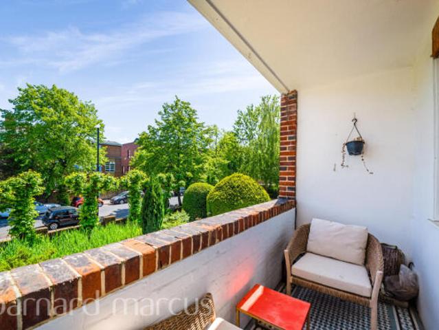 Flat for rent in Ealing, Greater London