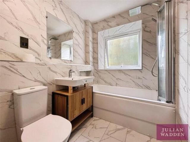 Flat for rent in Georgia, Greater Manchester