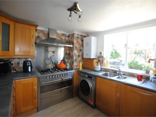 Flat for rent in London Borough of Lewisham, Forest Hill