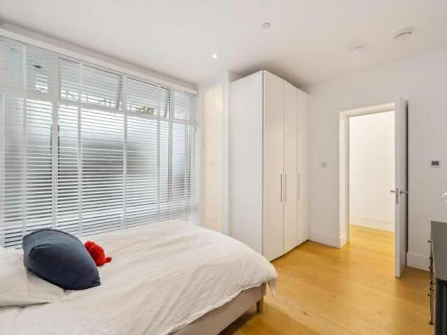 Flat for rent in Cat Hill