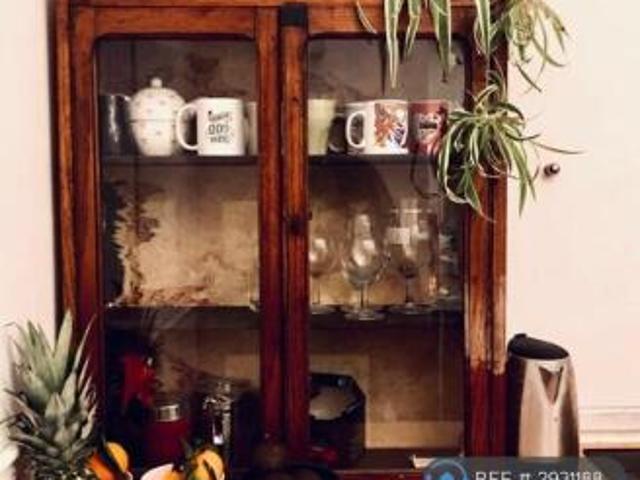 Flat for rent in Cat Hill