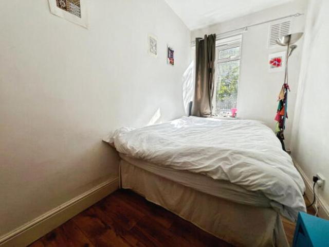 Flat for rent in Cat Hill