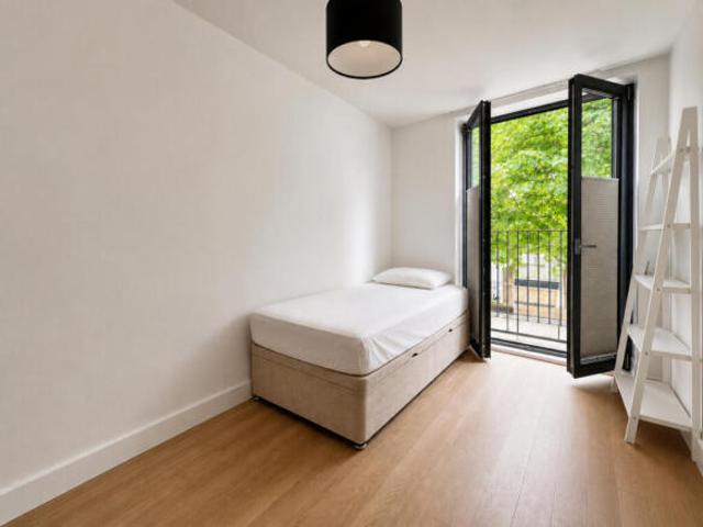Flat for rent in Cat Hill