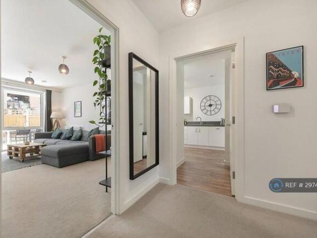 Flat for rent in Cat Hill