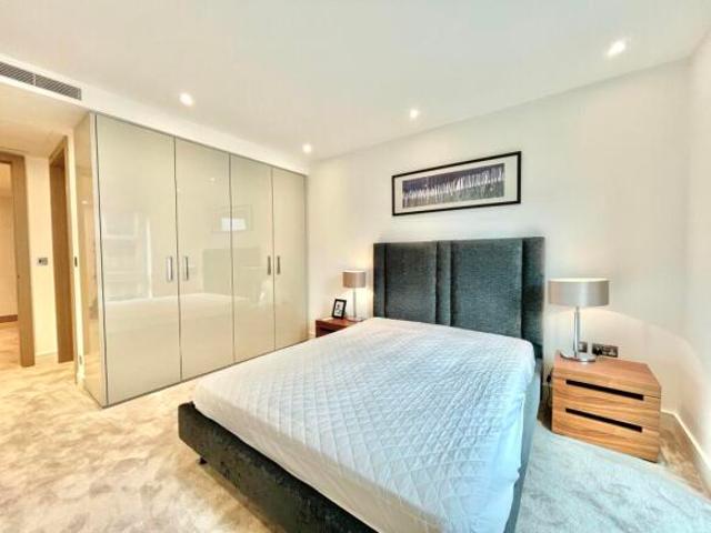 Flat for rent in South Lane, West Yorkshire