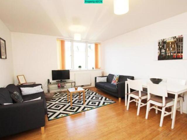 Flat for rent in Cat Hill
