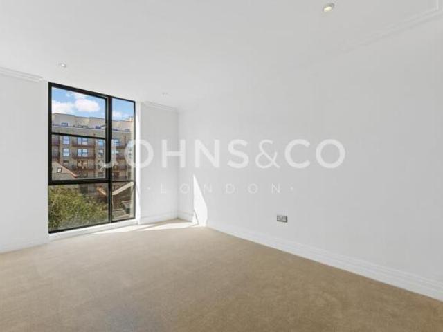 Flat for rent in Brentford, Greater London
