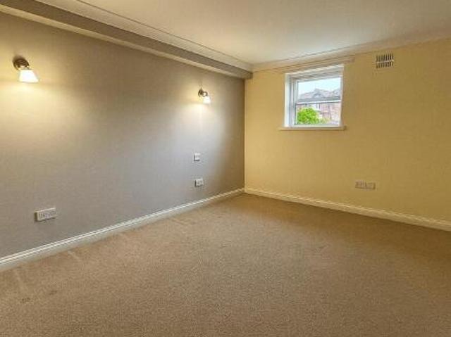 Flat for rent in Jordanhill, Glasgow