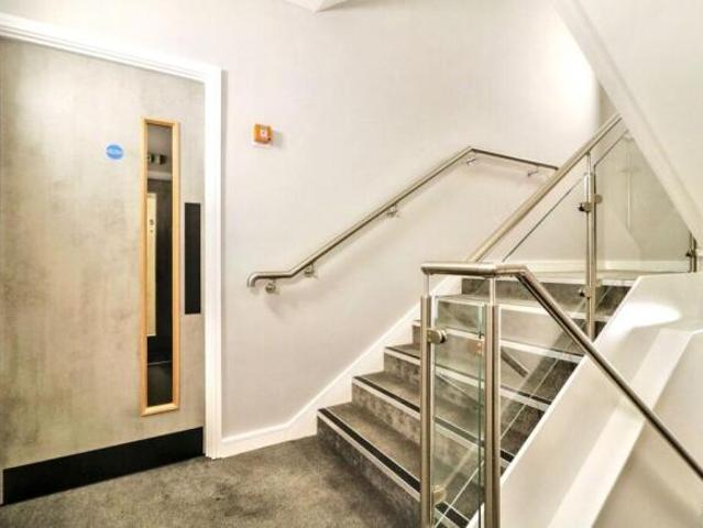 Flat for rent in Cat Hill