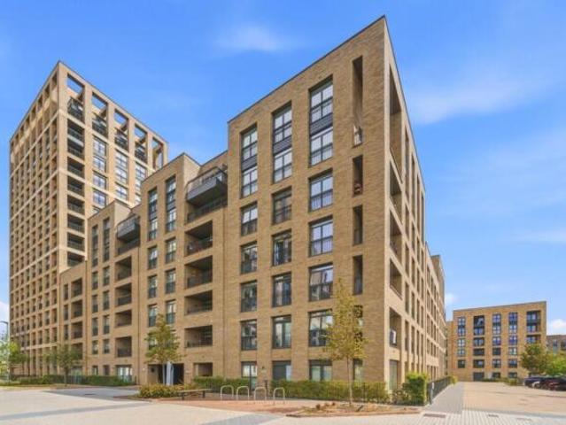 Flat for rent in Cat Hill