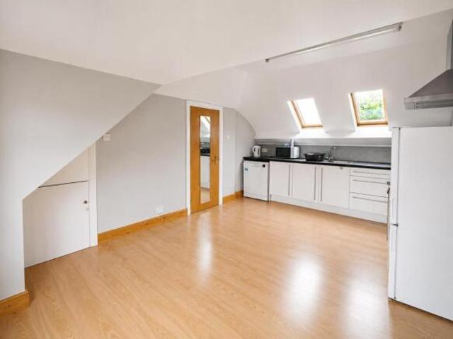 Flat for rent in Friern Barnet, Greater London