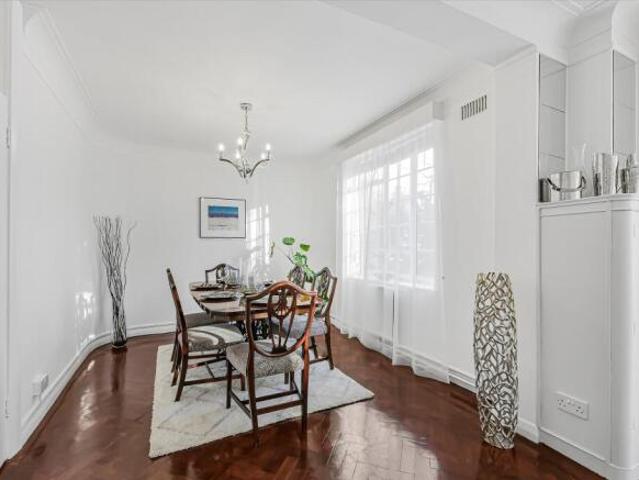 Flat for rent in Cat Hill