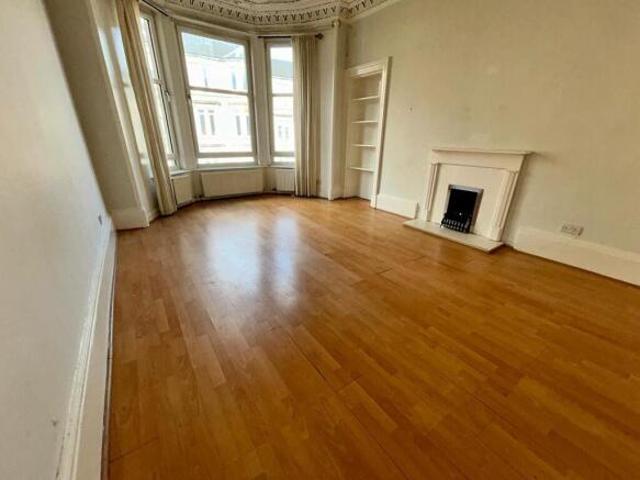 Flat for rent in The Drives, Glasgow