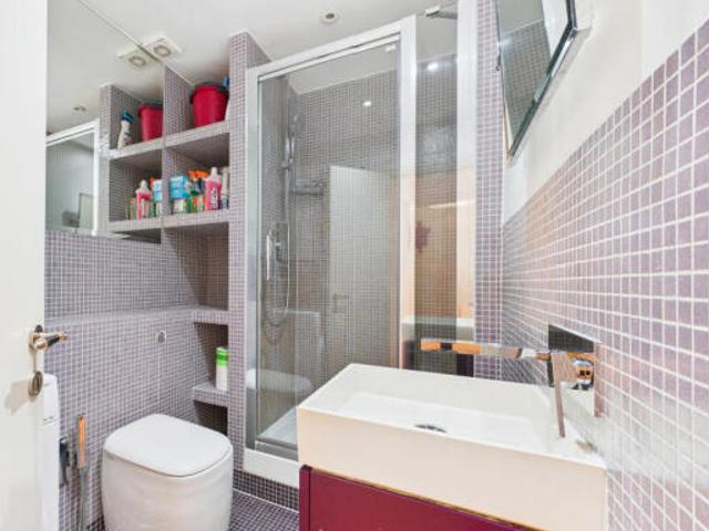 Flat for rent in Cat Hill