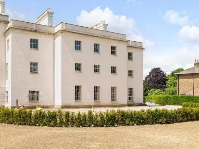 House for rent in Five Acres, Hertfordshire