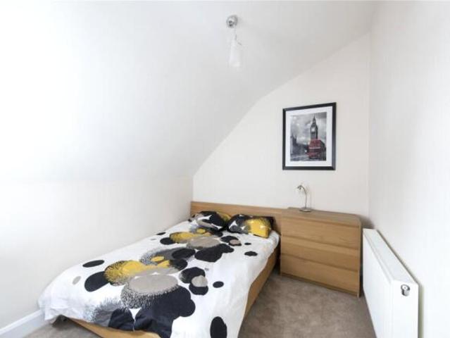 Flat for rent in Cat Hill
