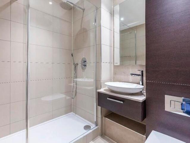 Flat for rent in Cat Hill