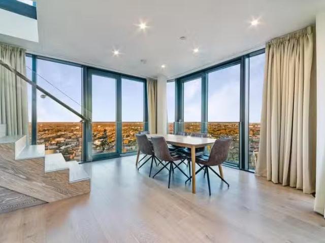 House for rent in Cat Hill, Greater London