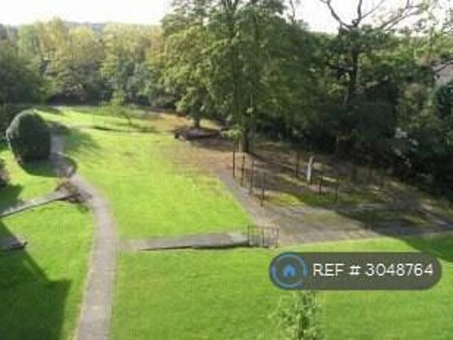 Flat for rent in Cat Hill