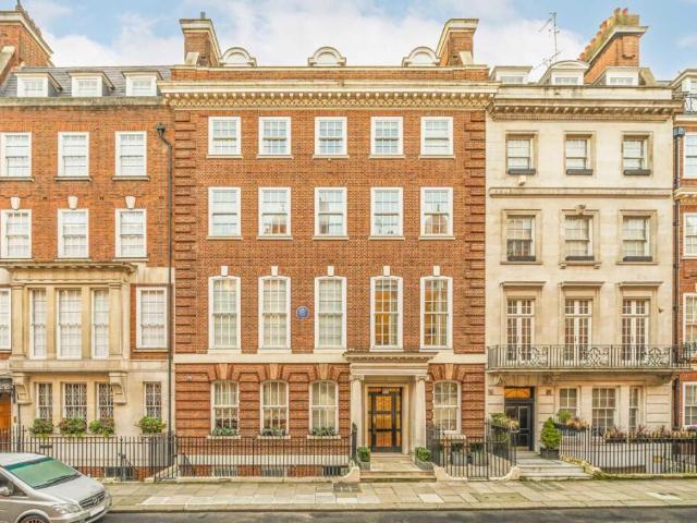 Flat for rent in Mayfair