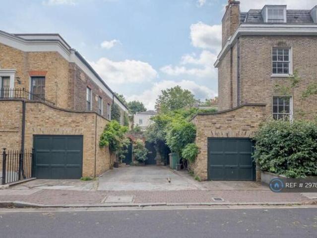 Flat for rent in Cat Hill