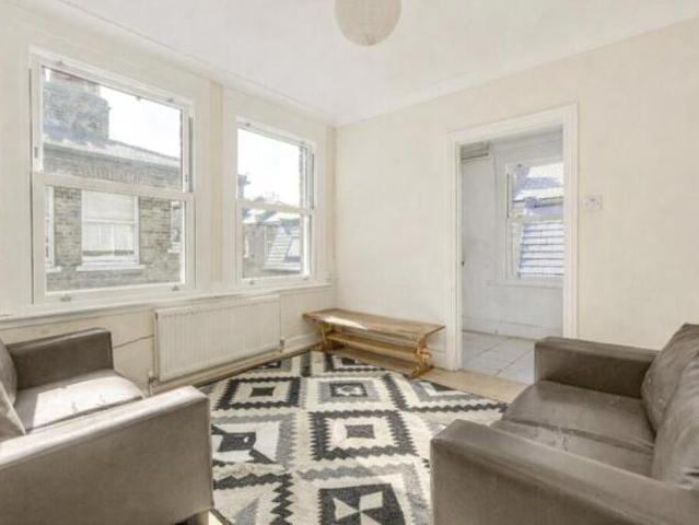 Flat for rent in Cat Hill