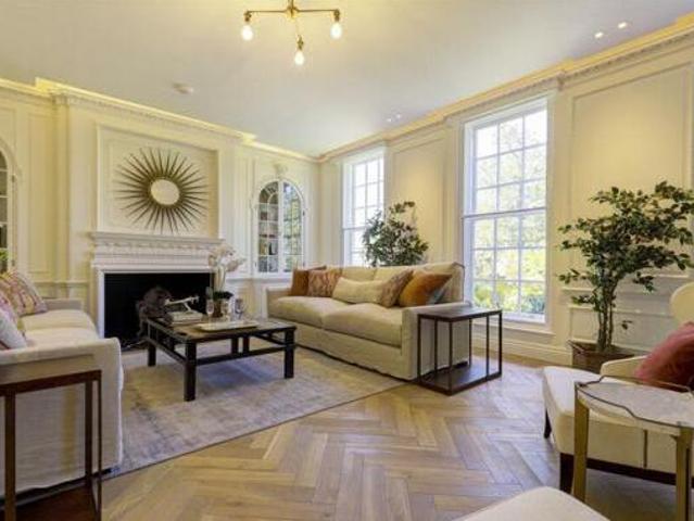 House for sale in City of London, Greater London