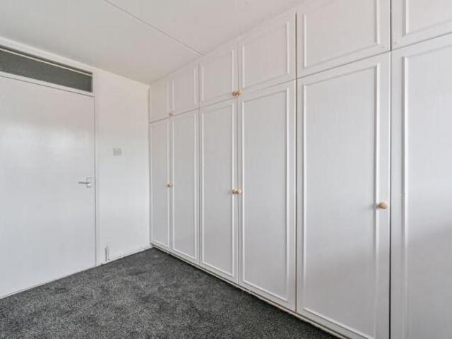 Flat for rent in Cat Hill