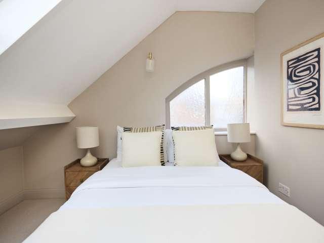 Apartment for rent in Maida Hill, Greater London