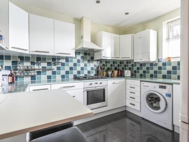 Flat for rent in Battersea, Greater London