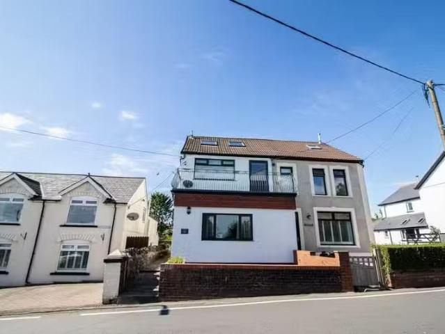 House for rent in Gwaelod-y-garth, Wales