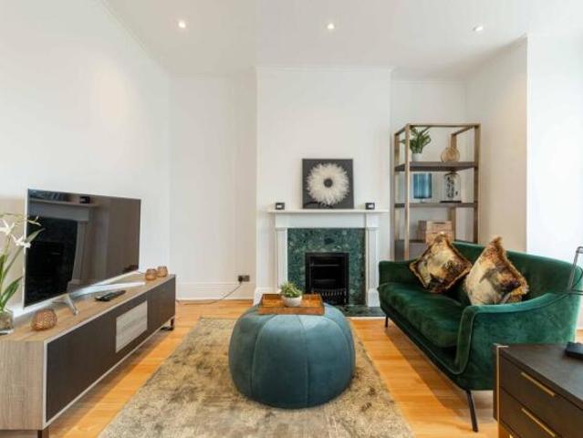 Flat for rent in Cat Hill