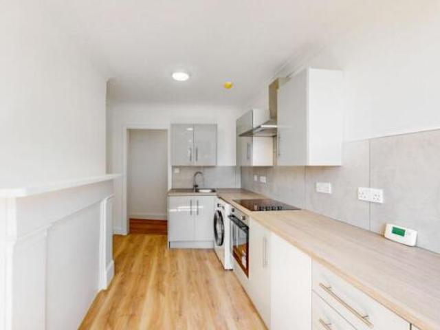 Flat for rent in Cat Hill